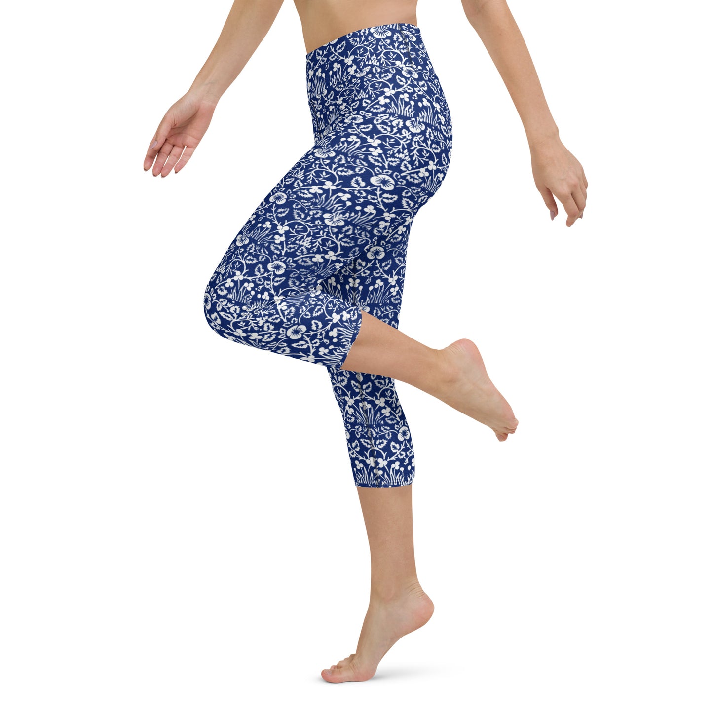 William Morris print yoga capri leggings