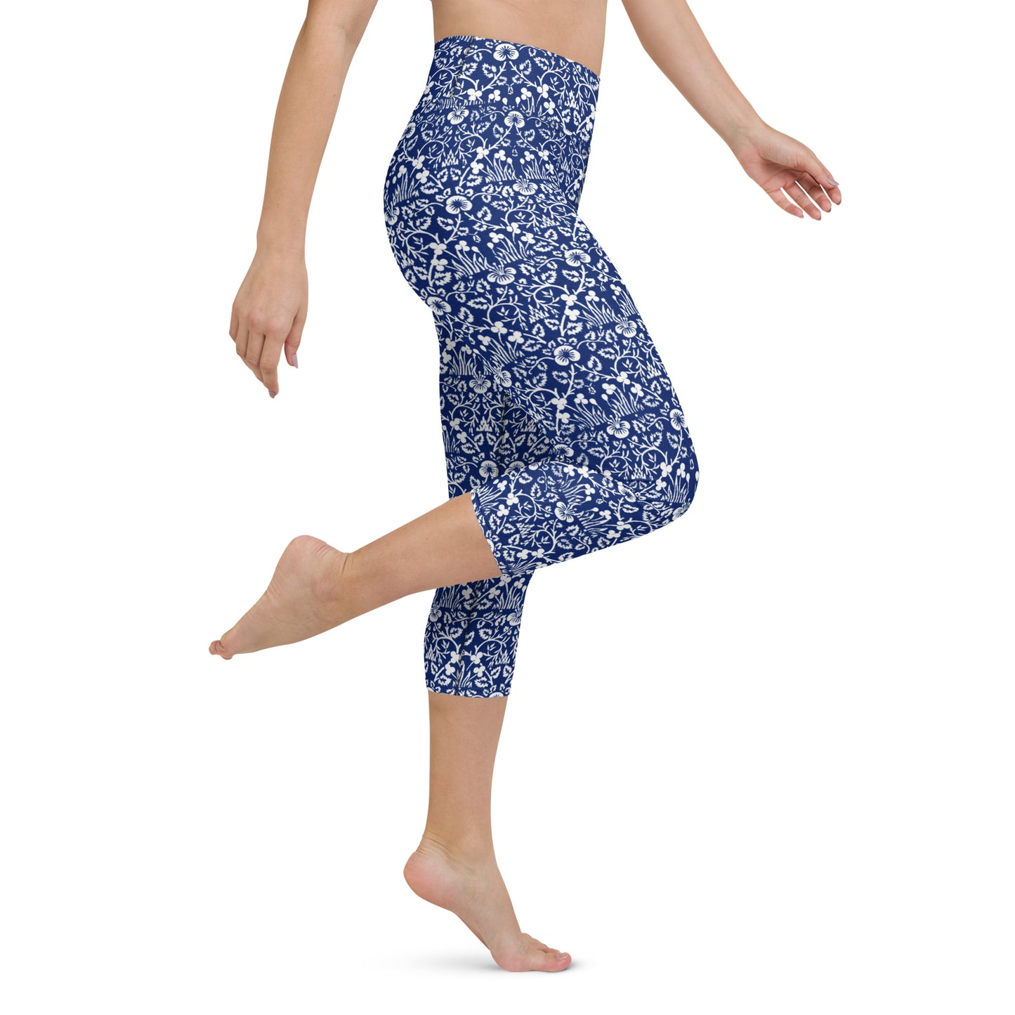 William Morris print yoga capri leggings