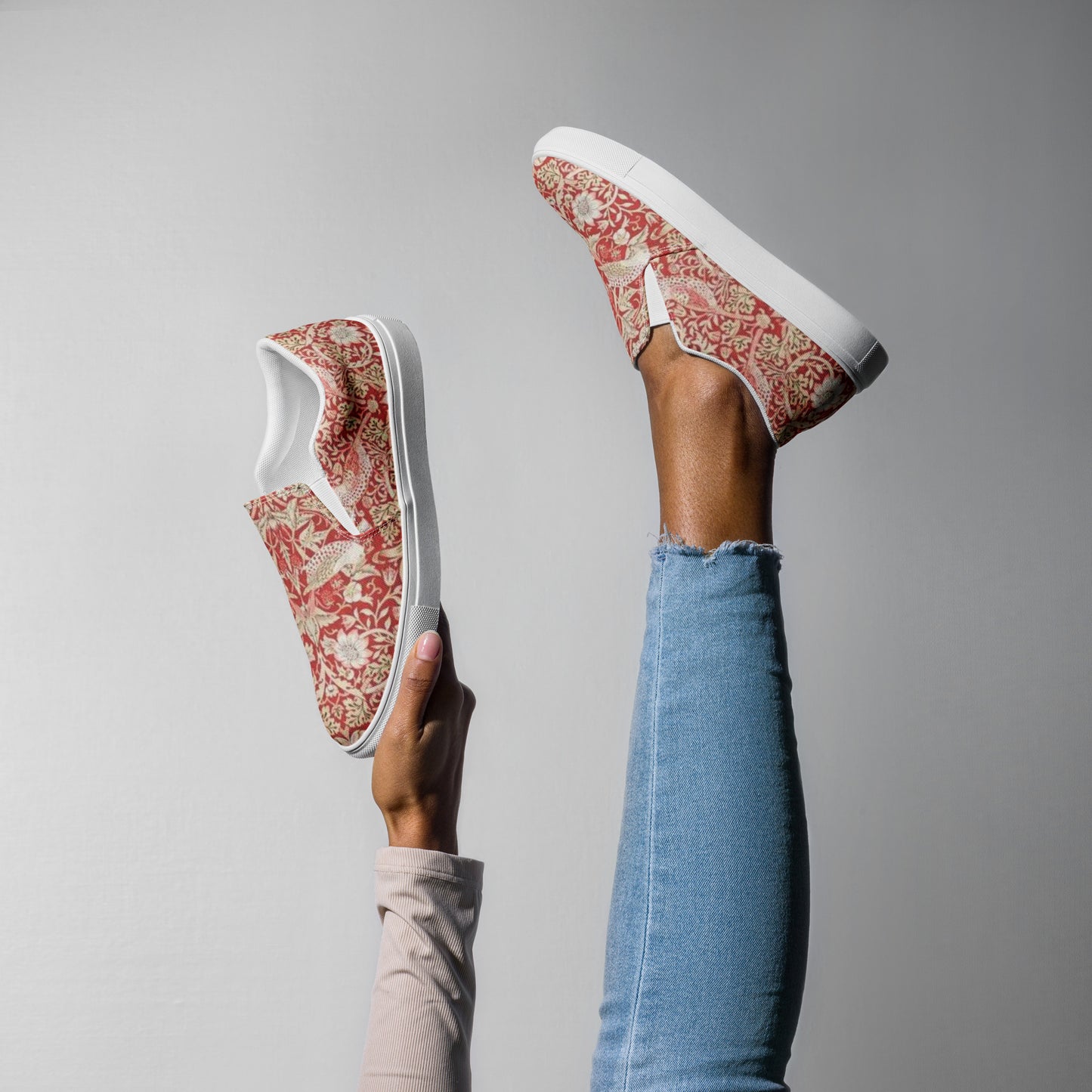 William Morris print women’s slip-on canvas sneakers