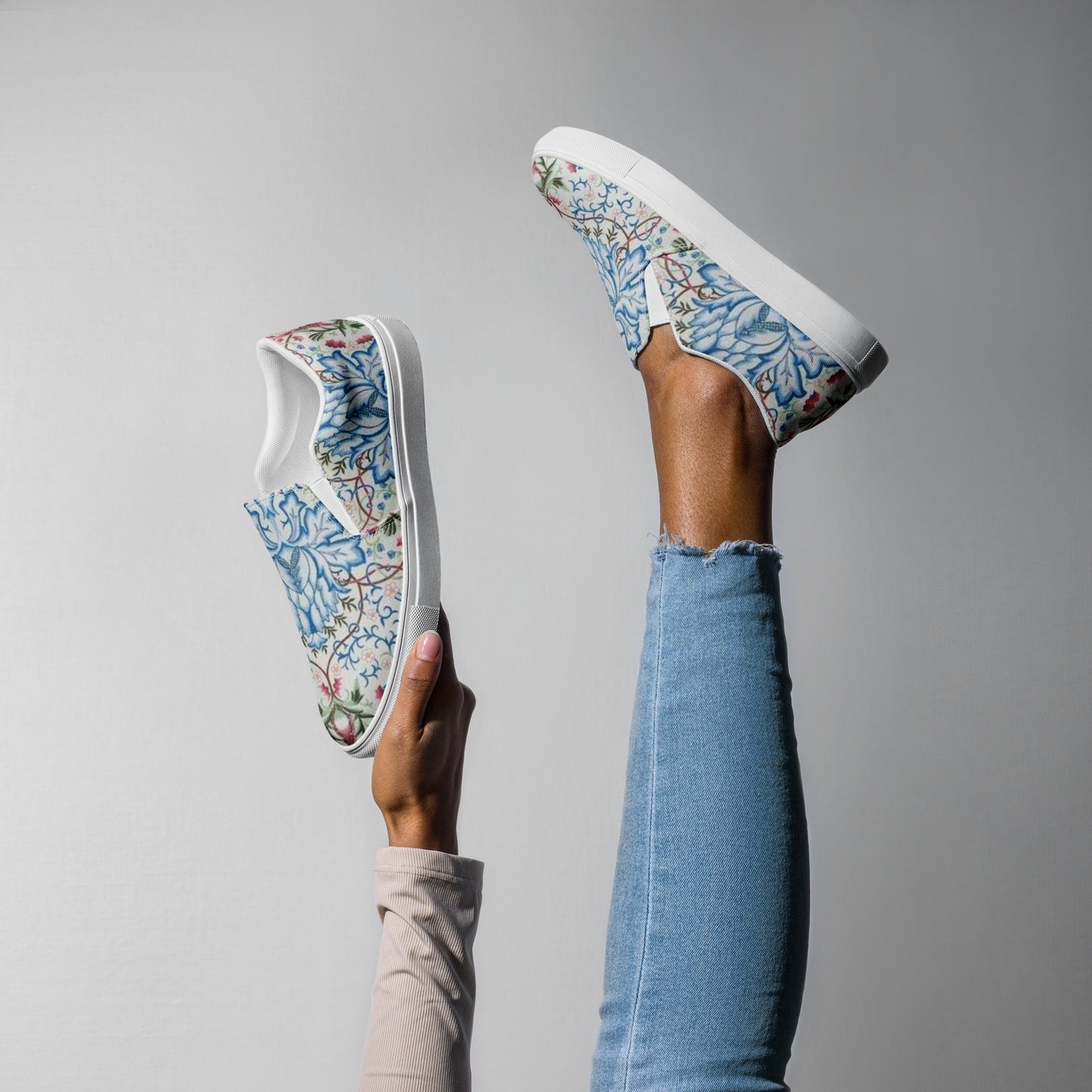 William Morris print women’s slip-on canvas sneakers