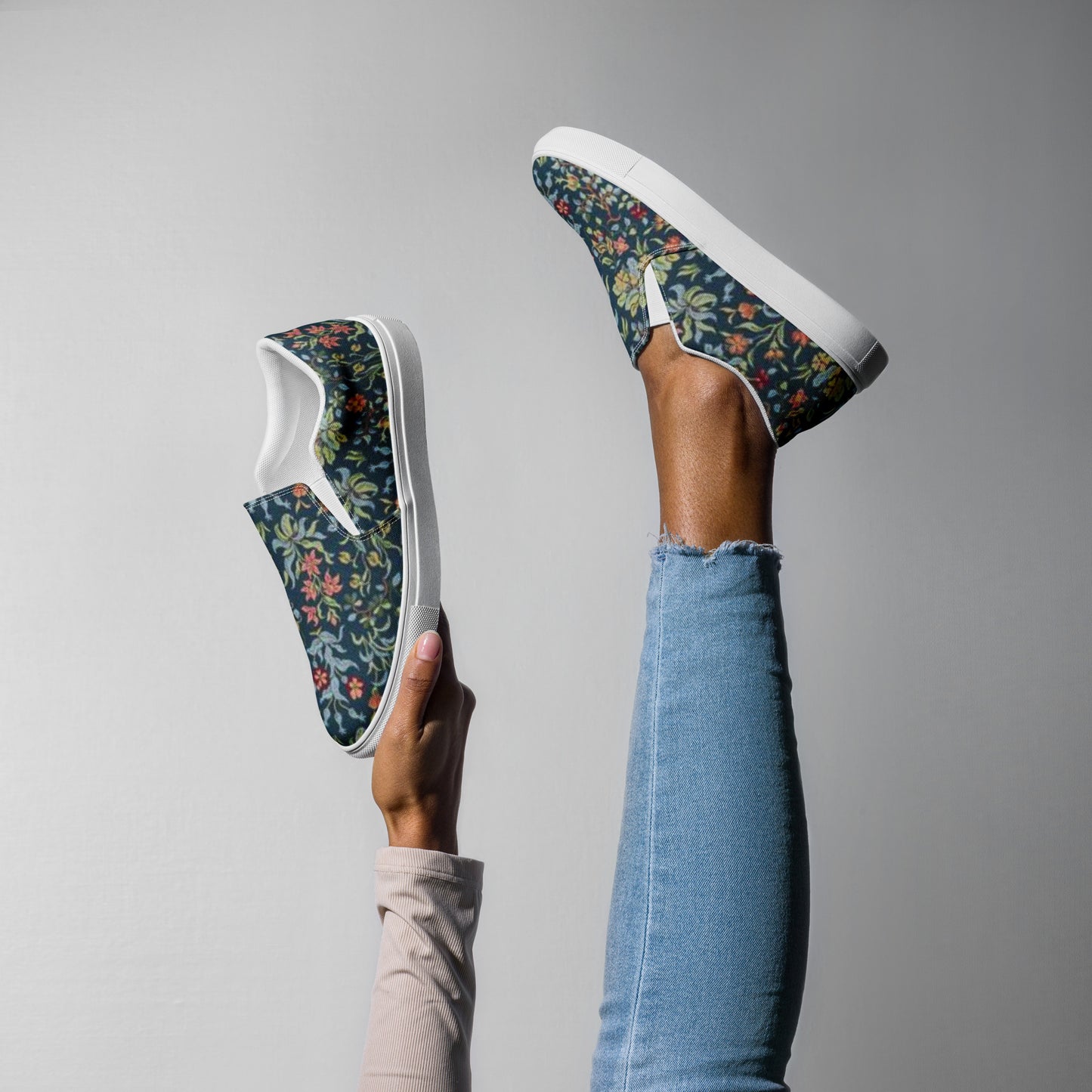 William Morris print women’s slip-on canvas sneakers